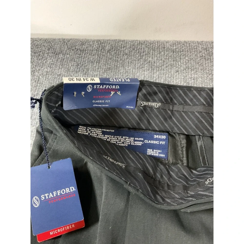 Stafford Dress Pants Mens 34x30 Classic Fit Black Pleated Slacks New NWT Busines